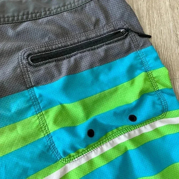 Mens Hurley Multicolor Stripe Swim Trunks - M - Picture 7 of 9